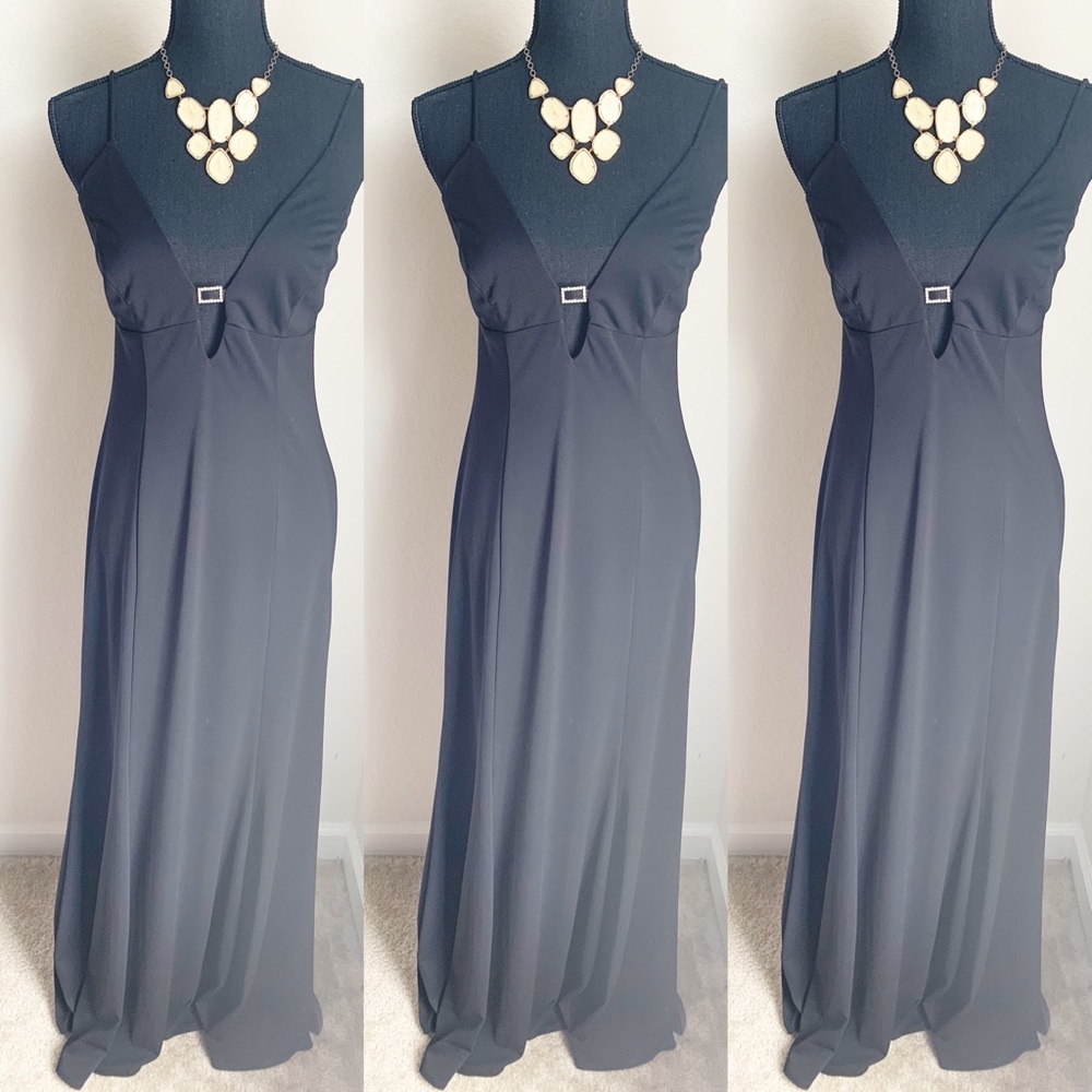 Morgan &Co evening dress.Diamond brooch.